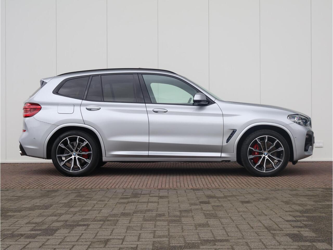 BMW X3 xDrive30e eDrive Edition High Excutive/ M Sportpakket/ Panoramadak elektrisch/ Head up/ Harman Kardonspeakersysteem