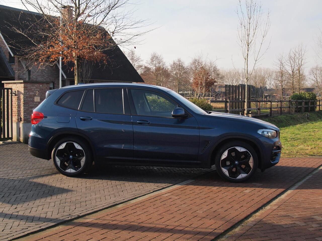 BMW X3 xDrive30e Executive | Apple Carplay | Trekhaak | Cruise Control | Parkeersensoren |