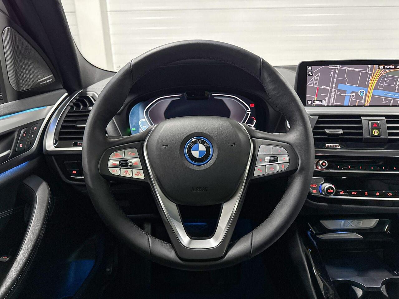 BMW X3 iX3 High Executive 80 kWh Schuifdak | M Sport wielen | Leder | Harman Kardon | trekhaak | Head Up display