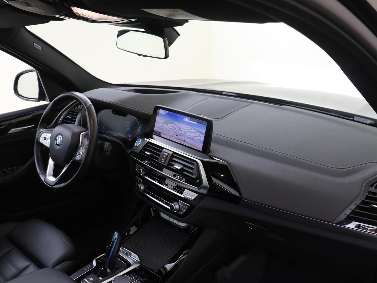 BMW X3 iX3 High Executive 80 kWh | Automaat | Panorama schuifdak | Stoelverwarming