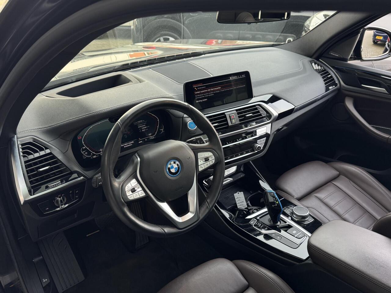 BMW X3 iX3 High Executive 80 kWh NL-AUTO | PANODAK | LEDER |NAVI| SOH 97,7%