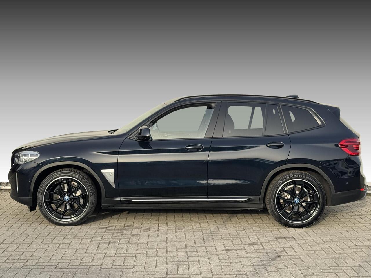 BMW X3 iX3 High Executive 80 kWh NL-AUTO | PANODAK | LEDER |NAVI| SOH 97,7%