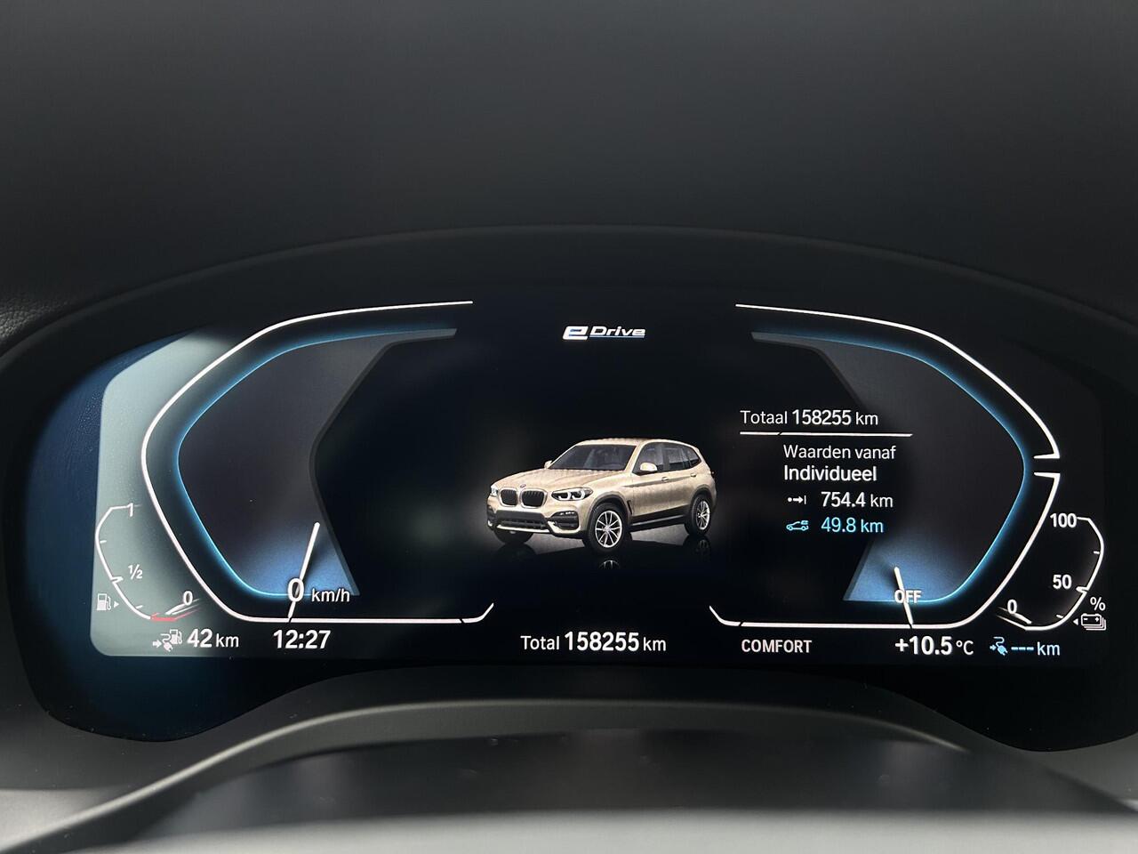 BMW X3 xDrive30e High Executive /Apple Carplay/360° camera/Head-up/Safety pack/Stoel-stuurverw./Elektr. klep/Adaptief onderst./Adaptief Cruise/DAB+/3-zone airco/(MET GARANTIE*)