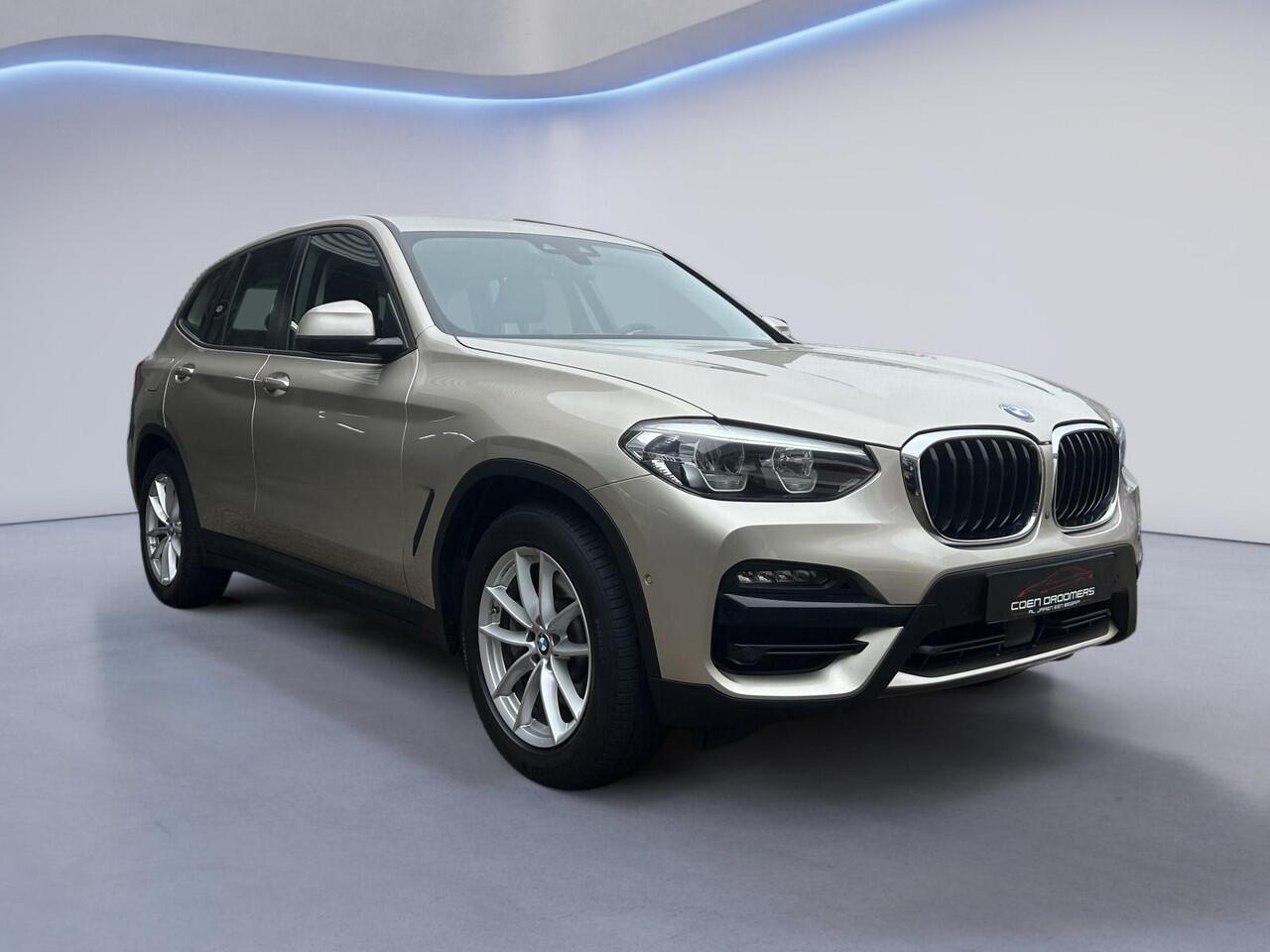 BMW X3 xDrive30e High Executive /Apple Carplay/360° camera/Head-up/Safety pack/Stoel-stuurverw./Elektr. klep/Adaptief onderst./Adaptief Cruise/DAB+/3-zone airco/(MET GARANTIE*)