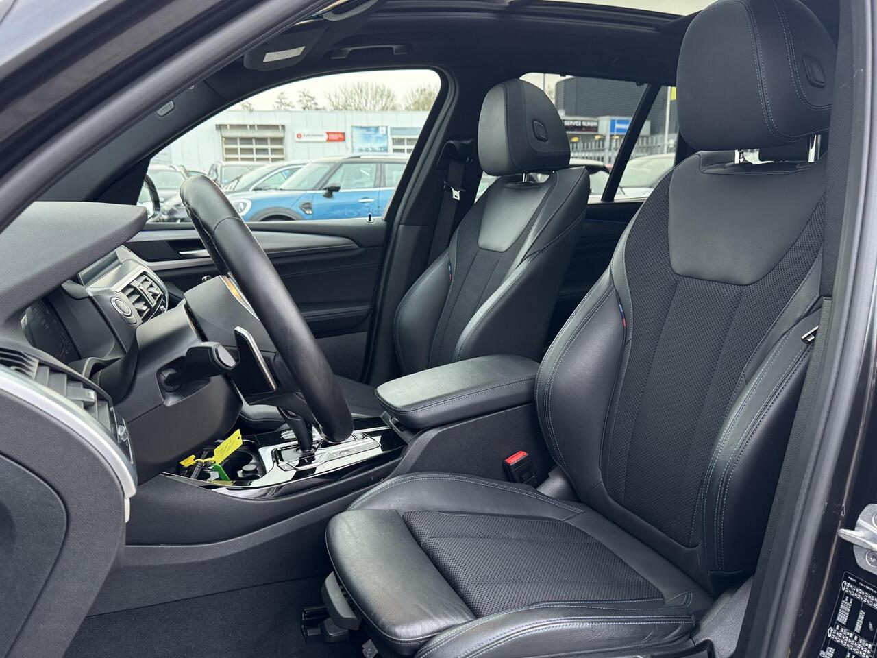 BMW X3 xDrive30e Business Edition Plus M-SPORT | PANODAK | HEAD UP
