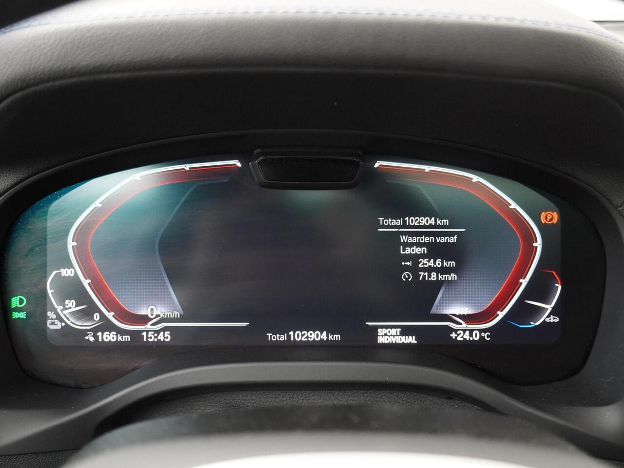 BMW X3 iX3 High Executive 80 kWh | M Sport | Trekhaak | Panoramisch dak | 20" | Head-Up | Harman Kardon |