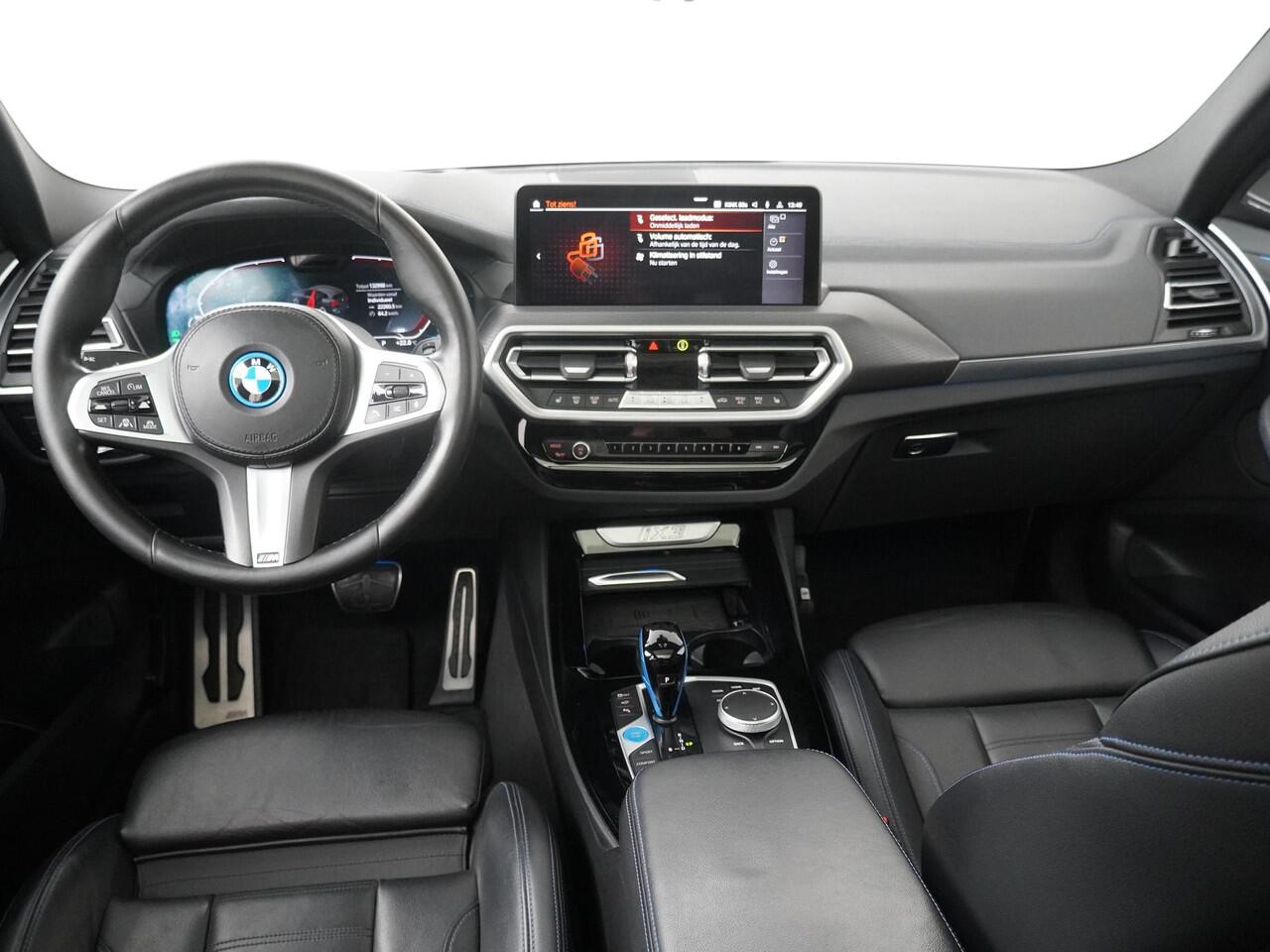 BMW X3 iX3 High Executive 80 kWh | M Sport | 20" | Panoramisch dak | Driving Assistant Professional | Head-Up | Harman Kardon |