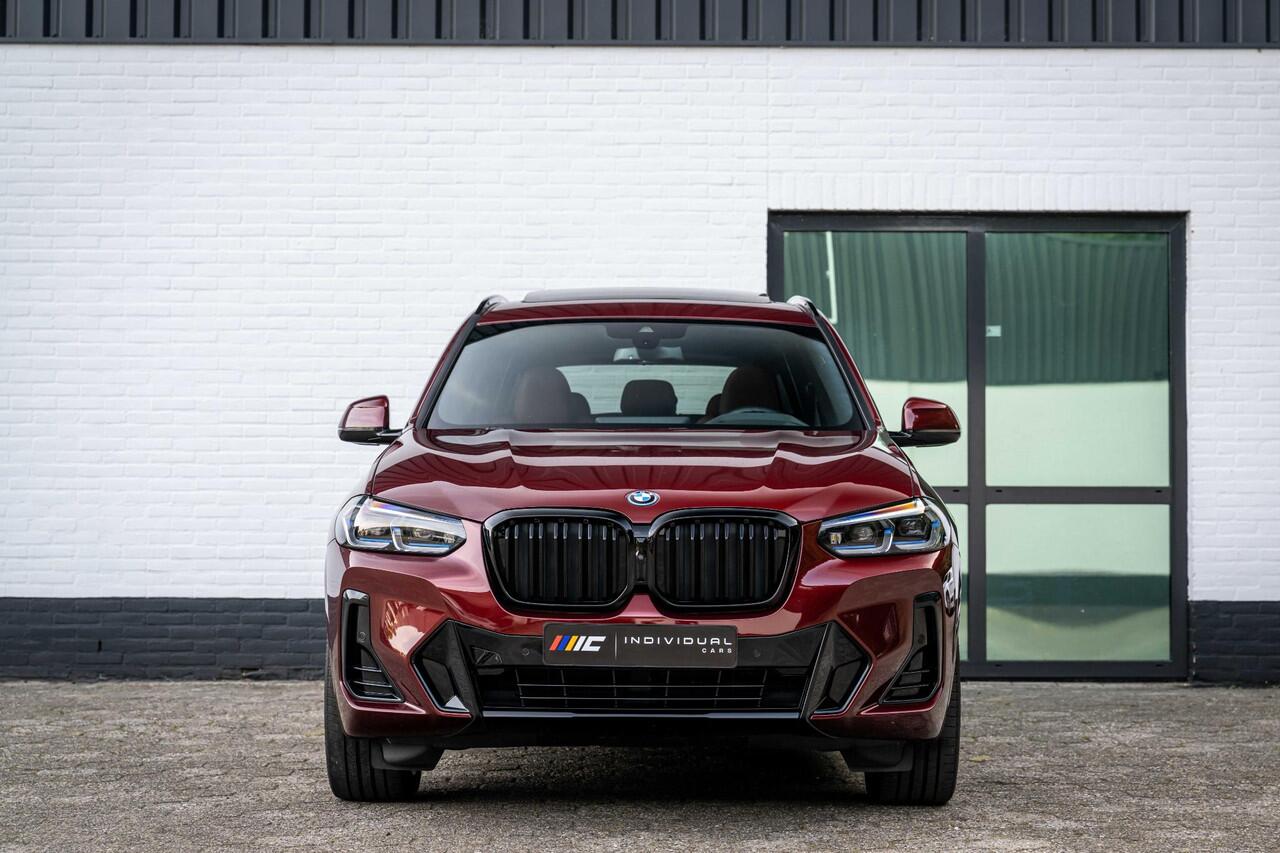 BMW X3 xDrive30e M-Sport INDIVIDUAL Carbon Tartufo Pano