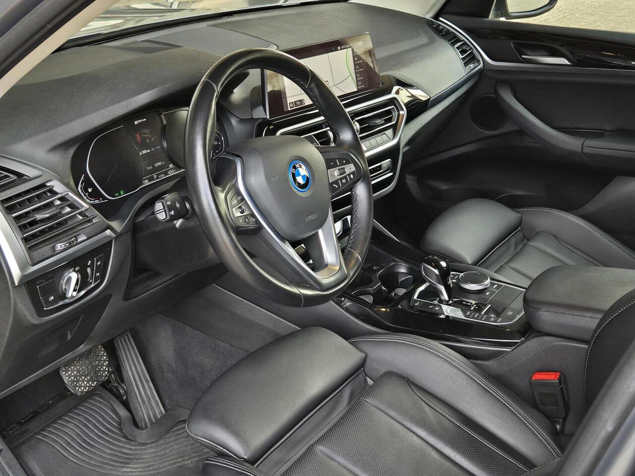 BMW X3 xDrive30e LCI | SPORTSTOELEN | LEDER | TREKHAAK | LIVE COCKPIT PLUS |