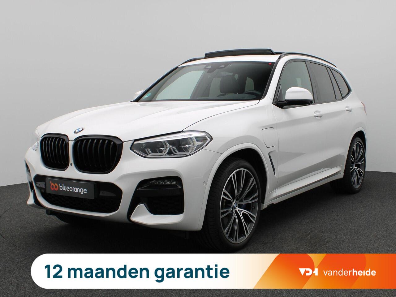 BMW X3 xDrive30e High Executive 292PK AUT8 M-Sport, Pano-Schuifdak, Cruise Controle, Head-Up Display, M-Sportremmen, 360gr. Camera, Memorystoel, Stoel-Stuurverwarming, Trekhaak, 21" LM Velgen