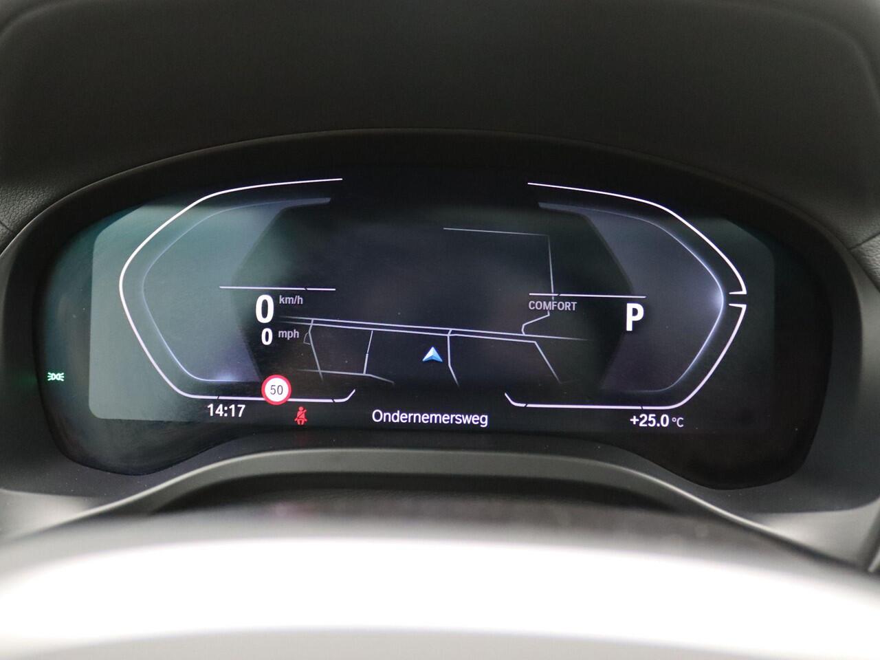 BMW X3 xDrive30e High Executive 292PK AUT8 M-Sport, Pano-Schuifdak, Cruise Controle, Head-Up Display, M-Sportremmen, 360gr. Camera, Memorystoel, Stoel-Stuurverwarming, Trekhaak, 21" LM Velgen