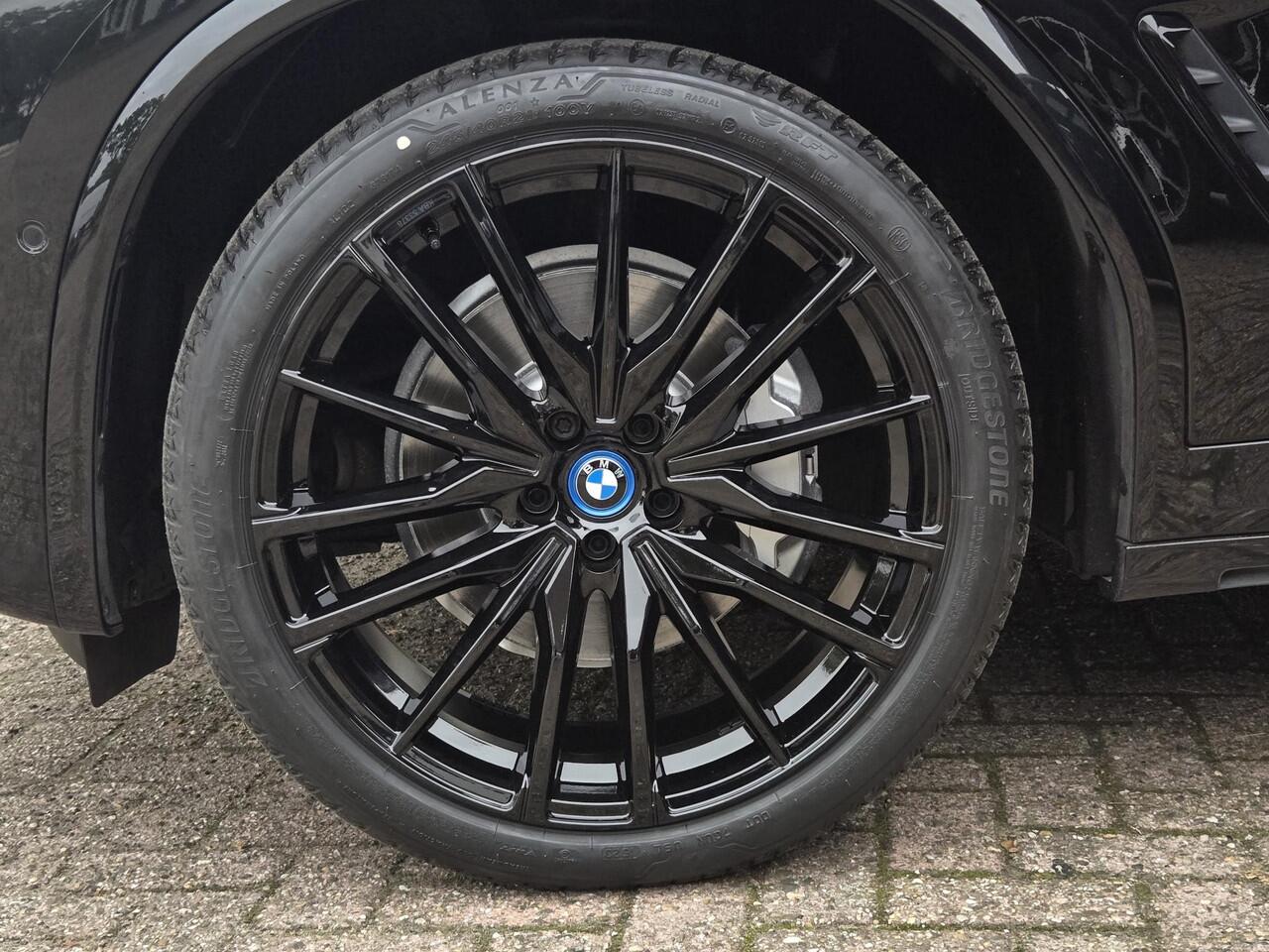 BMW X3 xDrive30e M SPORT LCI | ELEKTR. STOELEN MEMORY | PANORAMA | CAMERA | LEDER |