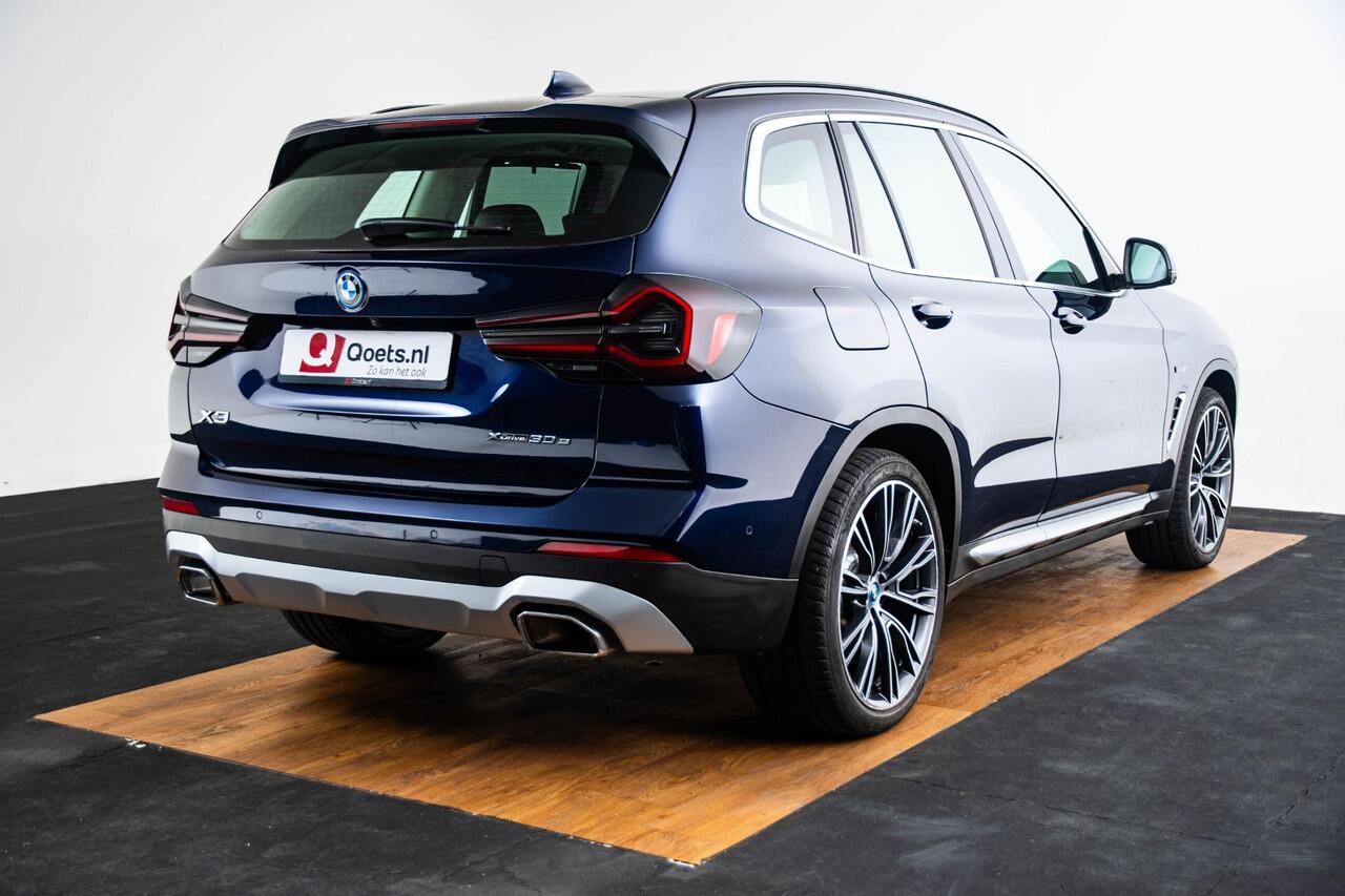 BMW X3 xDrive30e Parking/Driving Assistant - Head up - Hifi - Active Protection - Comfort Access - Elektrisch verwarmde voorstoelen - Zonneschermen achterportierruiten - Sportstoelen - Performance Control -