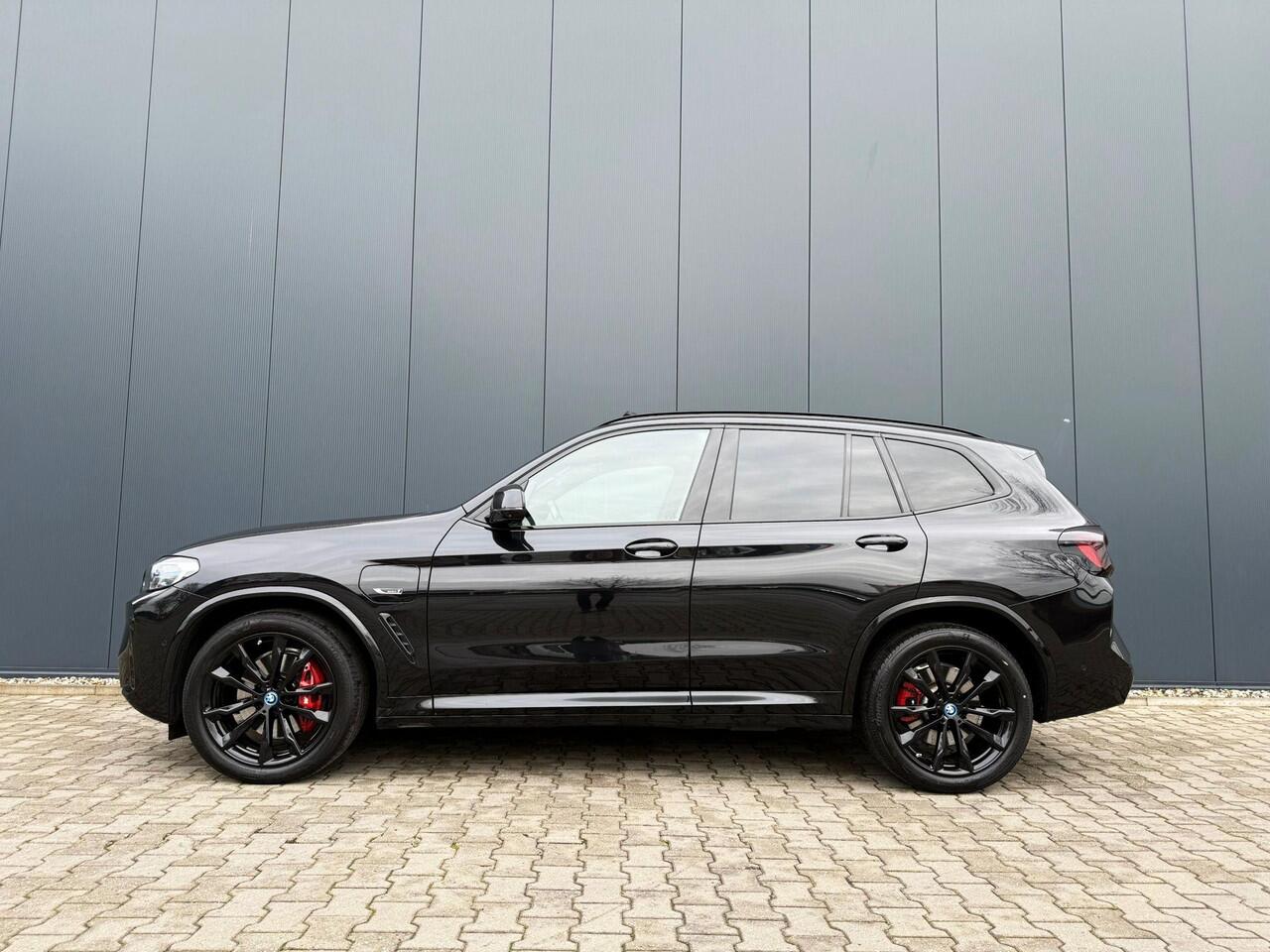 BMW X3 xDrive30e M-sport Pano HUD Memory Tr.hk H&K