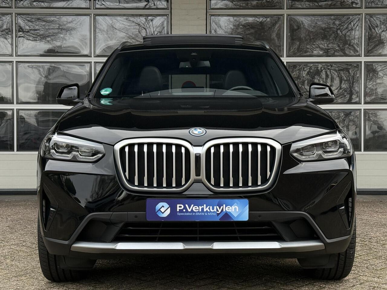 BMW X3 xDrive30e LCI | SPORTSTOELEN | LEDER | PANORAMADAK | CAMERA | BMW LIVE COCKPIT | 20 INCH LM VELGEN |
