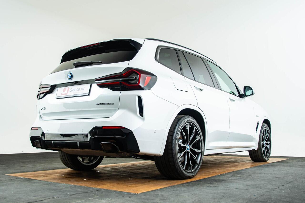 BMW X3 xDrive30e High Executive M Sport - Panoramadak - Comfort Access - Parking Assistant Plus - Active Cruise Control - Hifi - Ambient Air pakket - Getinte ruiten - Stuurwielrand verwarmd - Elektrisch verwarmde voorstoelen -