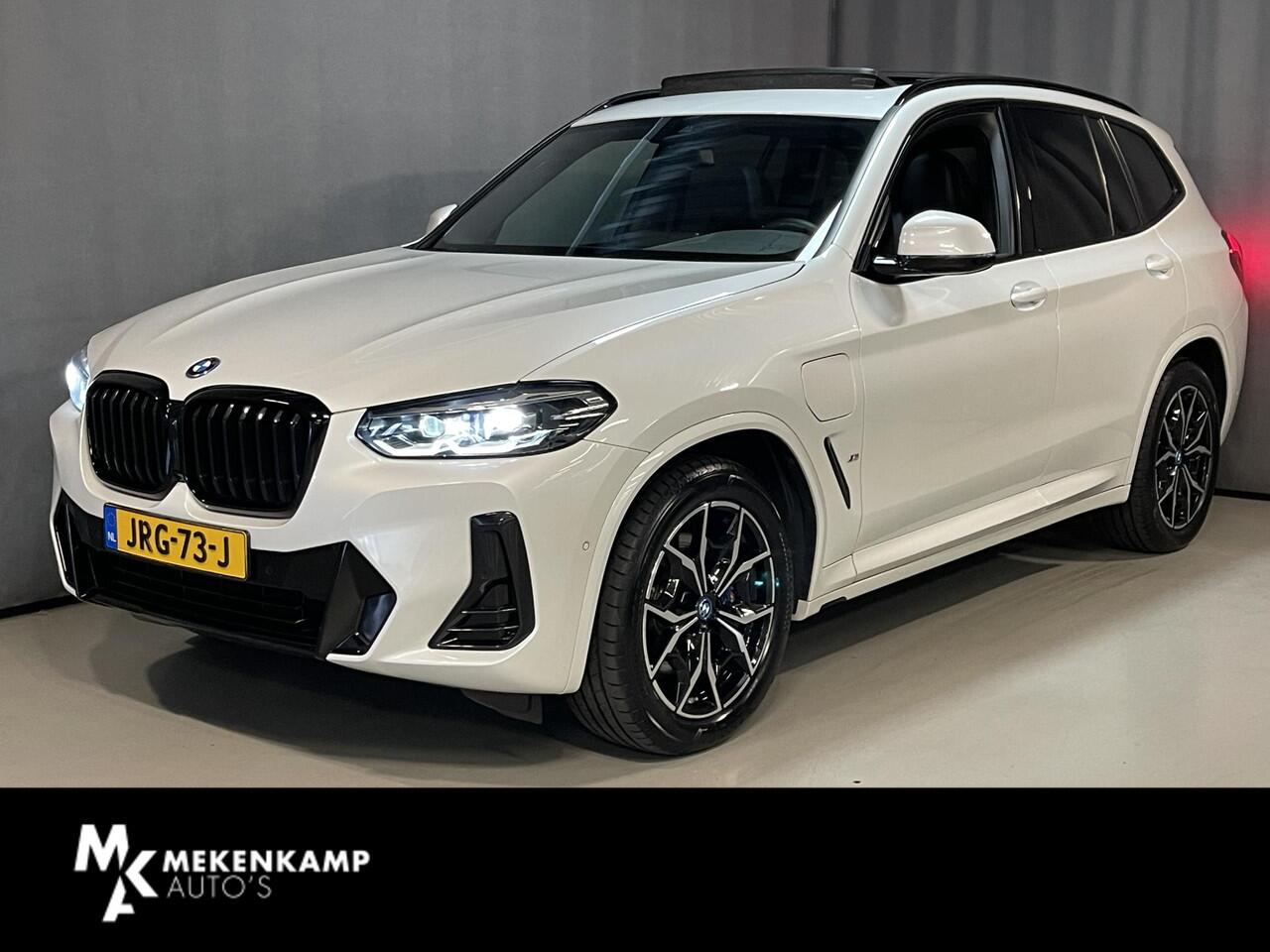 BMW X3 xDrive30e High Executive M Sport 19"/Leder/Panoramadak/Harman Kardon/Dodehoek/Sport Steering/Stoelverwarming/Sfeerverlichting/Camera/Apple Carplay & Android Auto