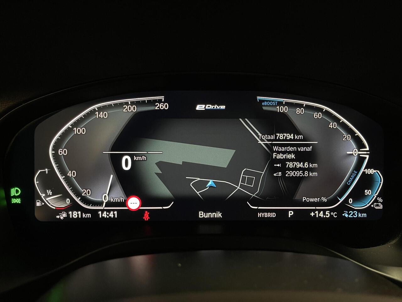 BMW X3 xDrive30e High Executive M Sport 19"/Leder/Panoramadak/Harman Kardon/Dodehoek/Sport Steering/Stoelverwarming/Sfeerverlichting/Camera/Apple Carplay & Android Auto