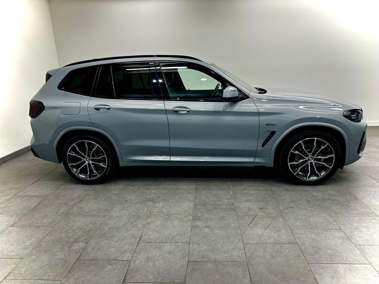 BMW X3 xDrive30e High Exe M-Sport l Facelift l Brooklyn Grau l Dealer onderhouden