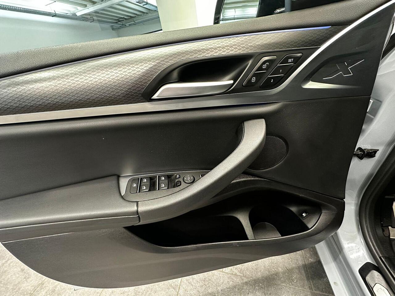 BMW X3 xDrive30e High Exe M-Sport l Facelift l Brooklyn Grau l Dealer onderhouden