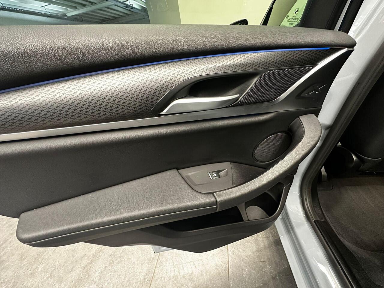 BMW X3 xDrive30e High Exe M-Sport l Facelift l Brooklyn Grau l Dealer onderhouden