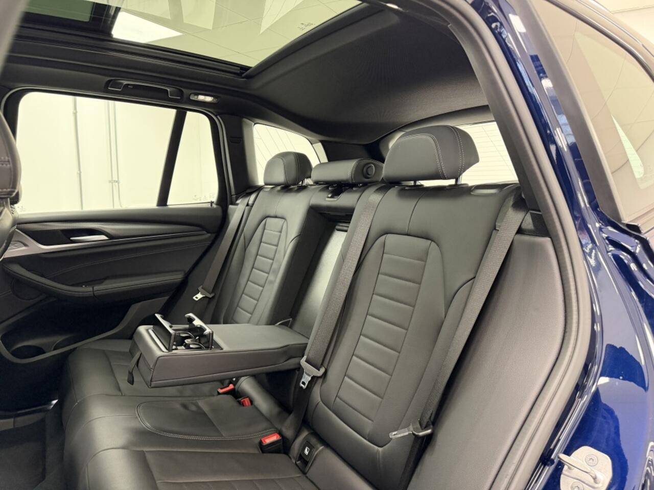BMW X3 xDrive30e M-Sport | Panoramadak | Memory | Tansanitblau |