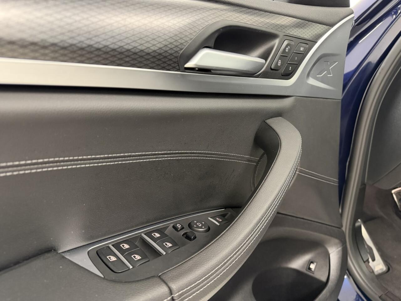 BMW X3 xDrive30e M-Sport | Panoramadak | Memory | Tansanitblau |