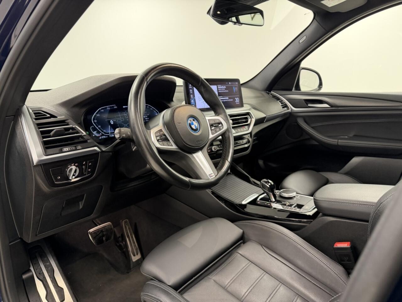 BMW X3 xDrive30e M-Sport | Panoramadak | Memory | Tansanitblau |