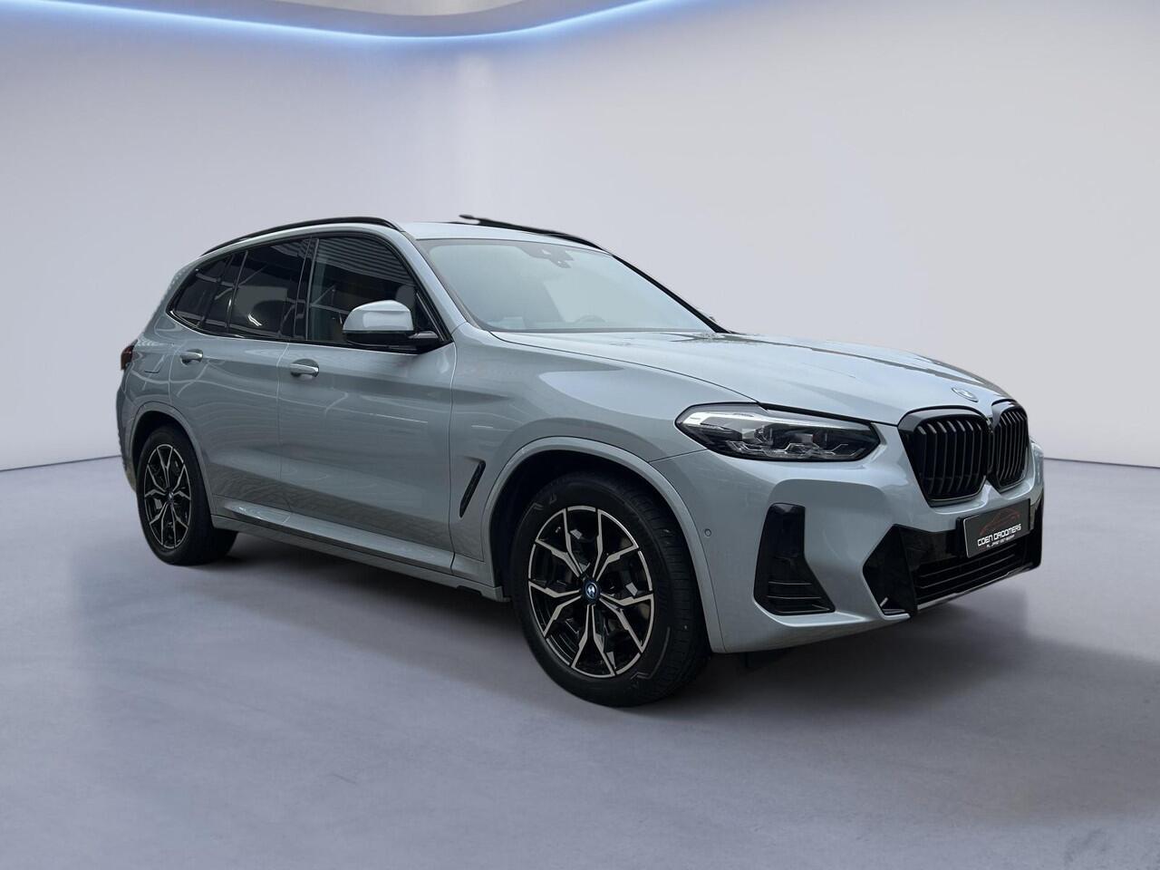 BMW X3 xDrive30e High Executive M Sport /Apple & Android Carplay/Achteruitrijcamera/Parkeersensoren/Sportstoelen + Sportstuur/lederClimate V+A/Keyless (MET GARANTIE*)