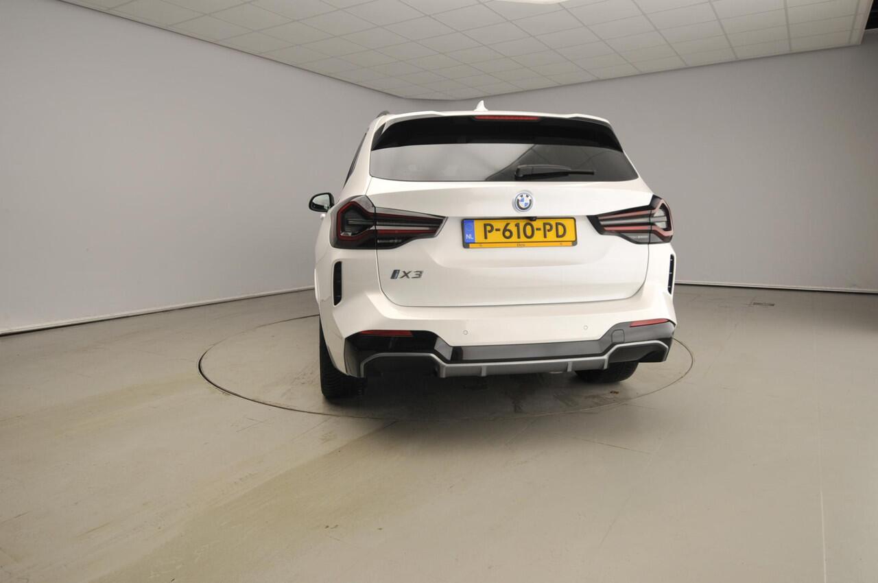 BMW X3 iX3 High Executive 80 kWh | M-Sportpakket | LED | Leder | HUD | Schuifdak | Active cruise | Trekhaak | Elektr. zetels | DAB | Harman-kardon sound | Alu 20 inch