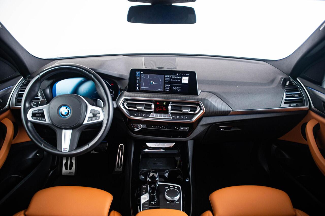 BMW X3 xDrive30e M Sport - Elektrisch verwarmde voorstoelen - Getinte Ruiten - Comfort Access - Parking Assistant - HiFi System - Ambiance verlichting -