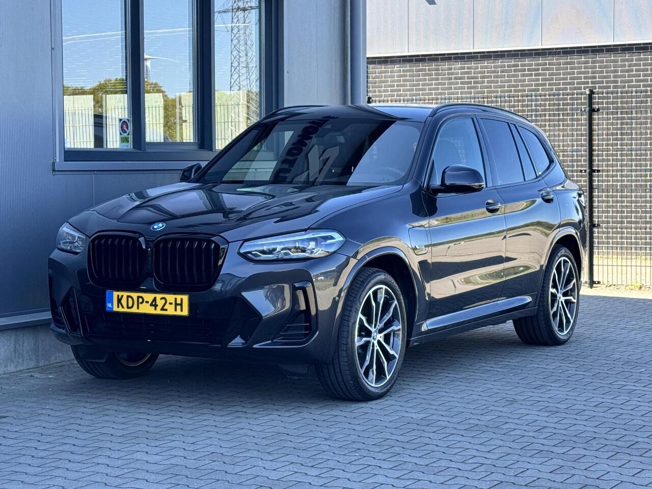 BMW X3 xDrive30e 292 PK | M sport | Trekhaak | | Akoestische glas | Camera | Leder