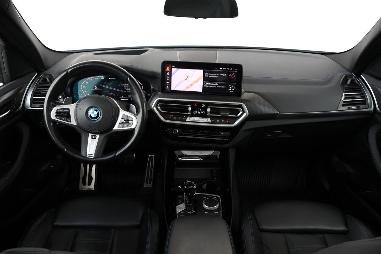 BMW X3 xDrive30e / M-Sport Pakket / Pano Dak / Trekhaak / Head-Up / Comforttoegang / Laserlicht / Hifi /