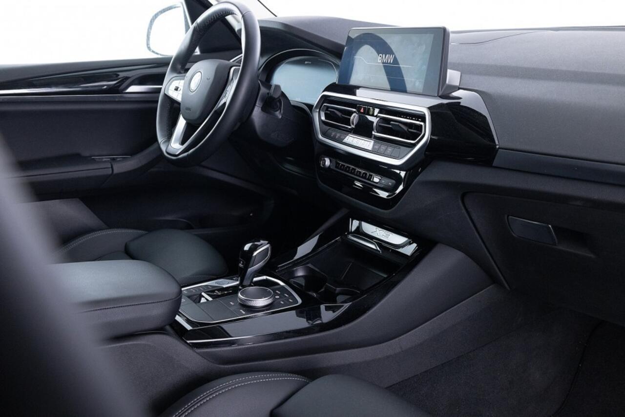 BMW X3 Xdrive30e Edition Plus | LEDER | Full LED | NAVI | ECC