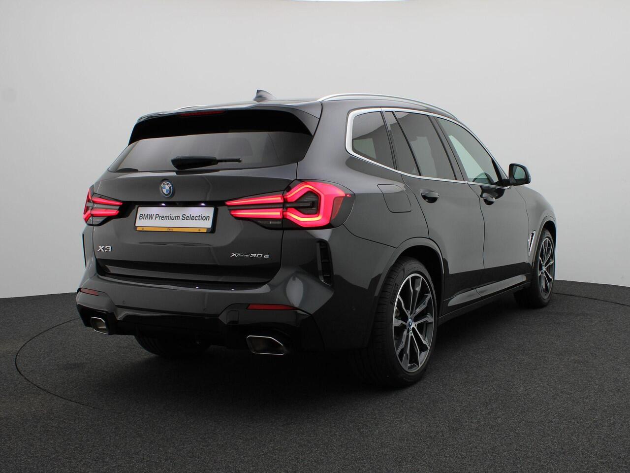 BMW X3 xDrive30e High Executive | M Sportpakket | DAB | HiFi | 20''