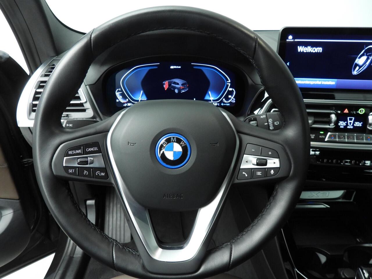 BMW X3 xDrive30e | LED | Leder | Navigatie | Trekhaak | Sportstoelen | Stoelverwarming | DAB | Hifi speakers | Alu 19 inch