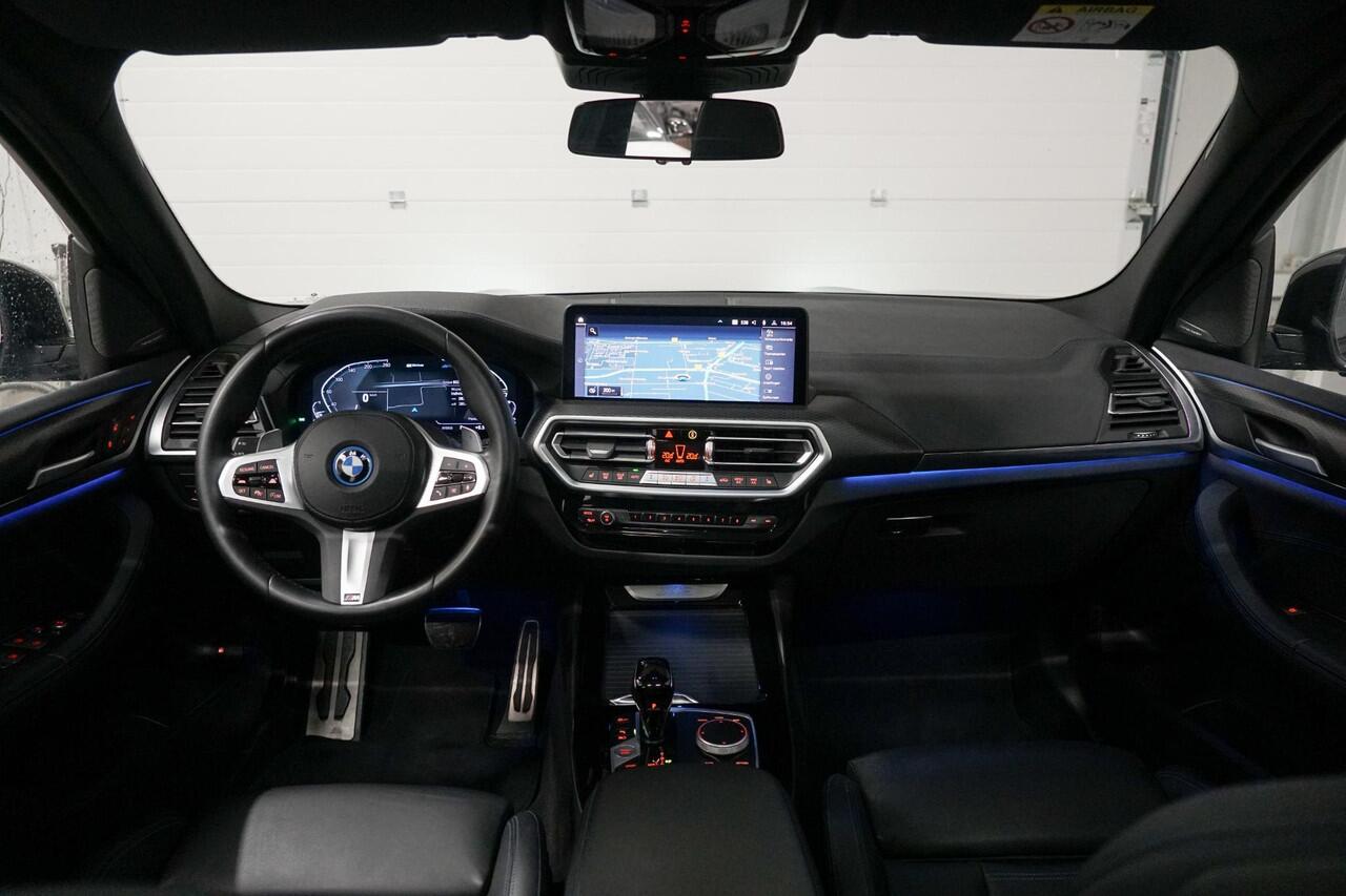 BMW X3 xDrive30e M-Sport | M-Stoelen | Panoramadak | Harman Kardon | Adapt. Cruise Control