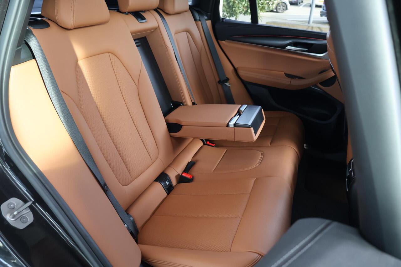 BMW X3 iX3 Executive 80 kWh | Shadow Line | Trekhaak | Stuurwiel Verwarmd | cruise control adaptief met Stop&Go