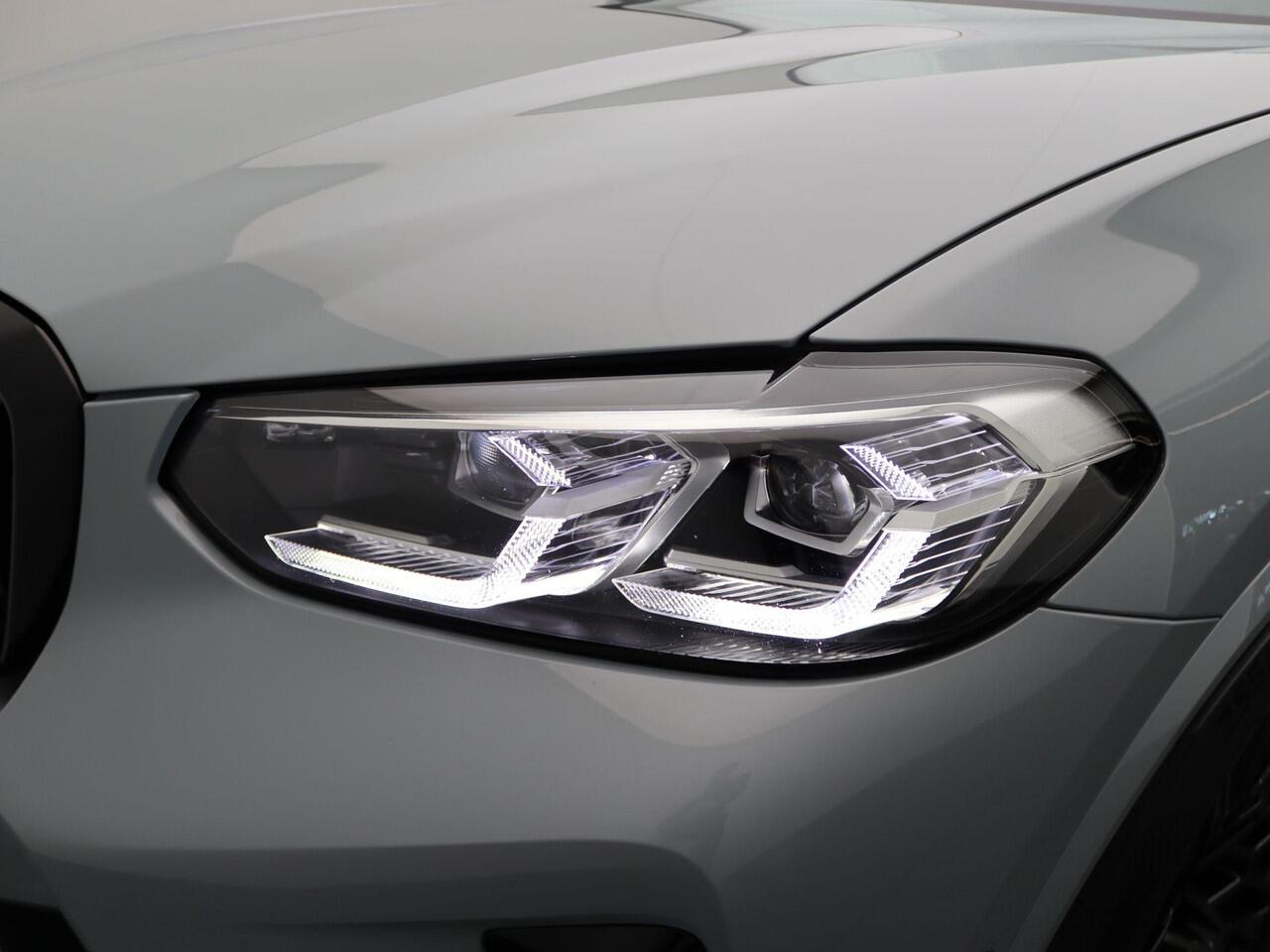 BMW X3 M Competition M Competition Package | Comfort Access | Achteruitrijcamera | Driving Assistant | Parking Assistant | Head-Up Display | DAB | Harman Kardon | 21''