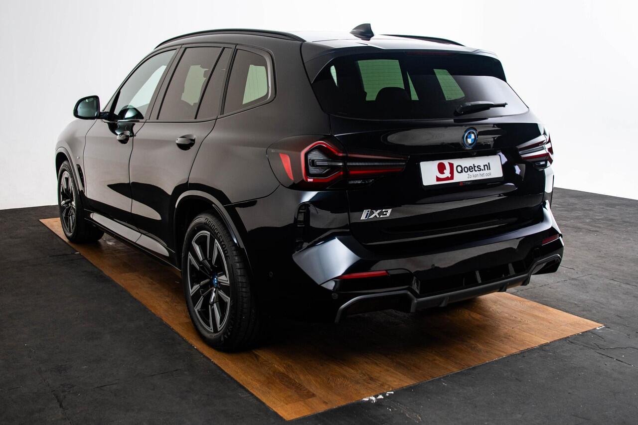 BMW X3 iX3 Executive 80 kWh Sportstoelen - Elektrisch verwarmde voorstoelen - Getinte Ruiten - Comfort Access - Ambiance verlichting - Driving Assistant Professional - Active Guard - Active Protection -