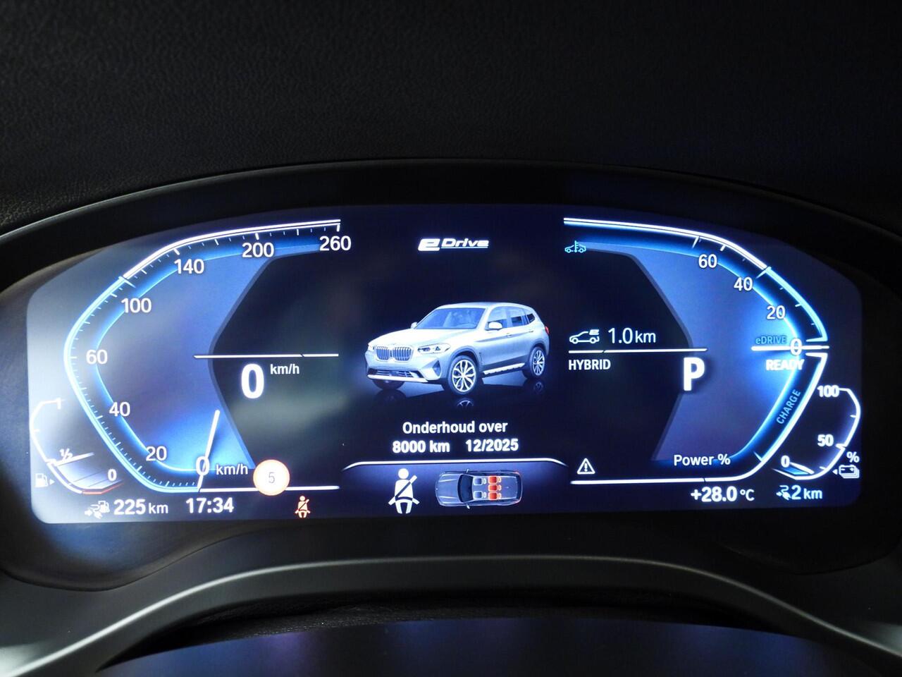 BMW X3 xDrive30e | LED | Navigatie | Schuifdak | Sportstoelen | PDC | DAB | Hifi speakers | Alu 18 inch