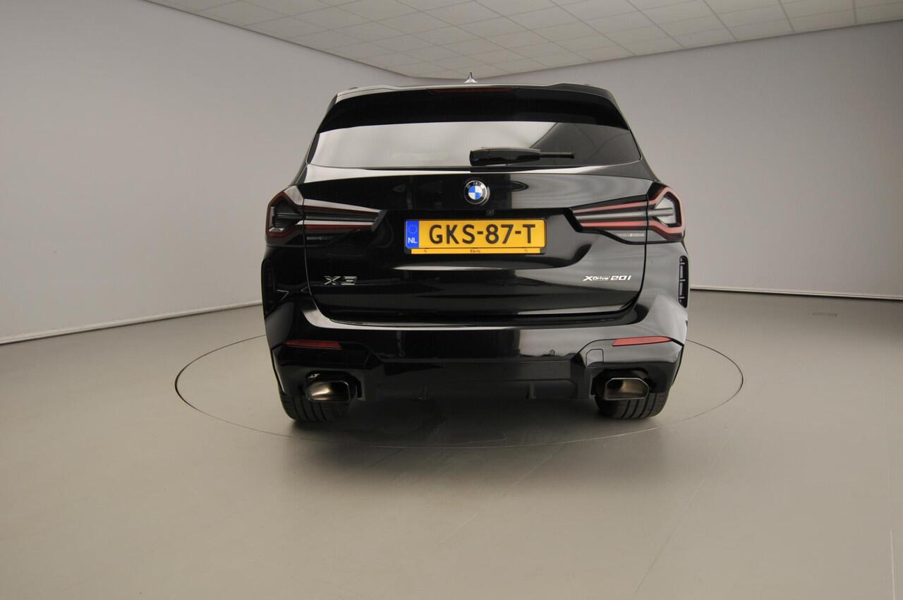 BMW X3 xDrive20i | M-Sportpakket | LED | Leder | HUD | Schuifdak | Elektr. zetels | Keyles go | DAB | Harman-kardon sound | Alu 20 inch