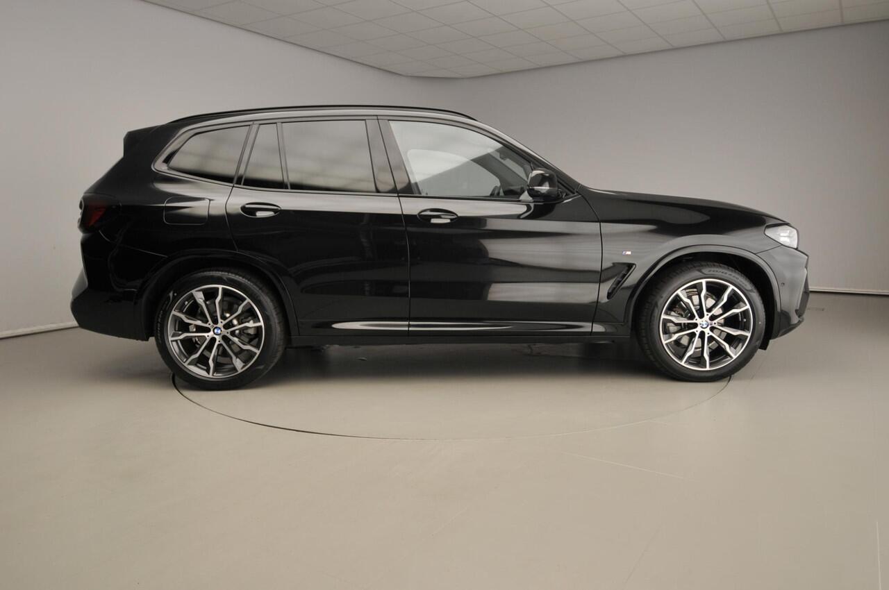BMW X3 xDrive20i | M-Sportpakket | LED | Leder | HUD | Schuifdak | Elektr. zetels | Keyles go | DAB | Harman-kardon sound | Alu 20 inch