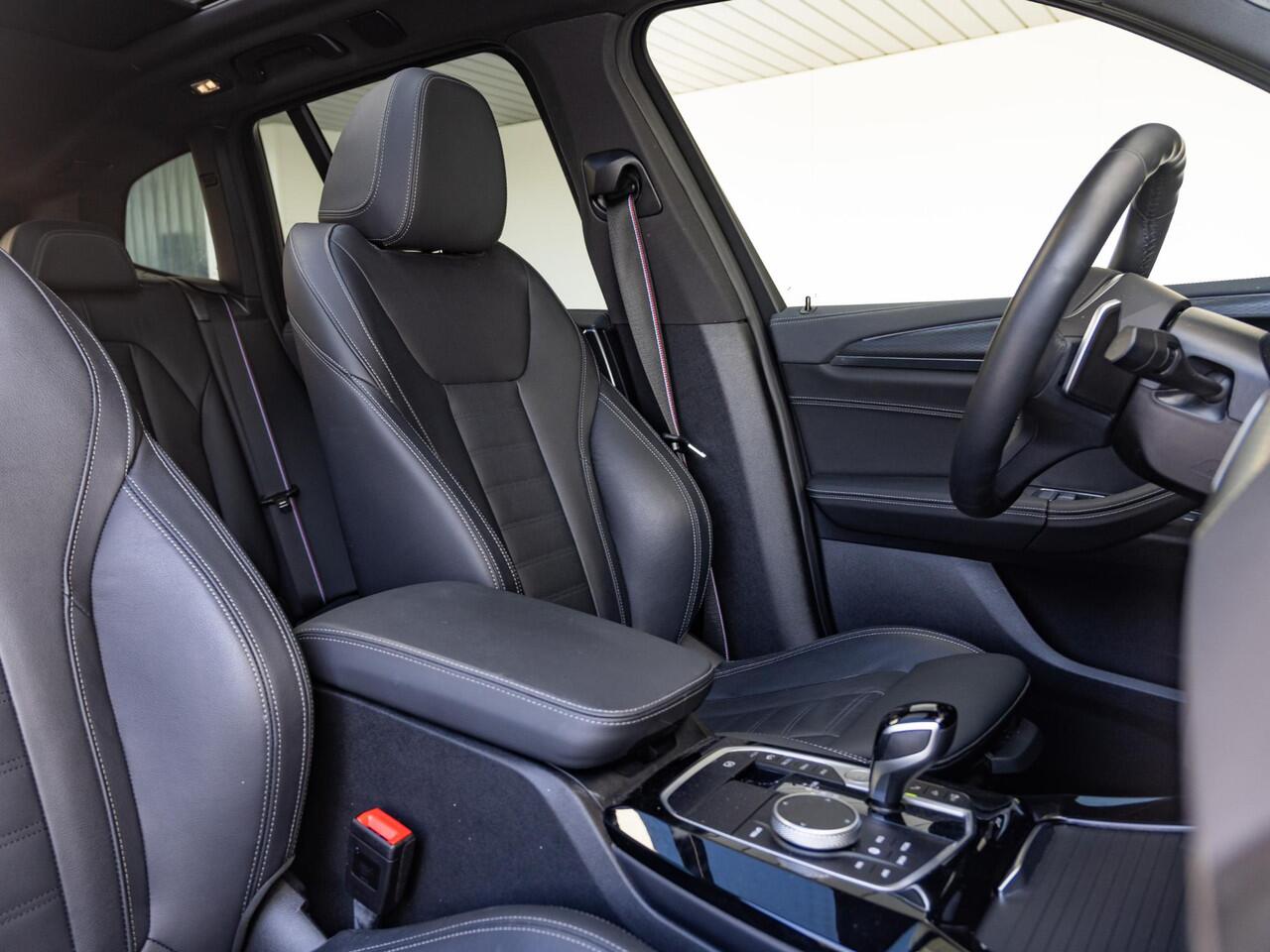 BMW X3 xDrive30e | High Executive | M Sportpakket | Comfort Acces | Harman Kardon | Head-Up Display | Elektrische Trekhaak | 20'' | Panoramadak