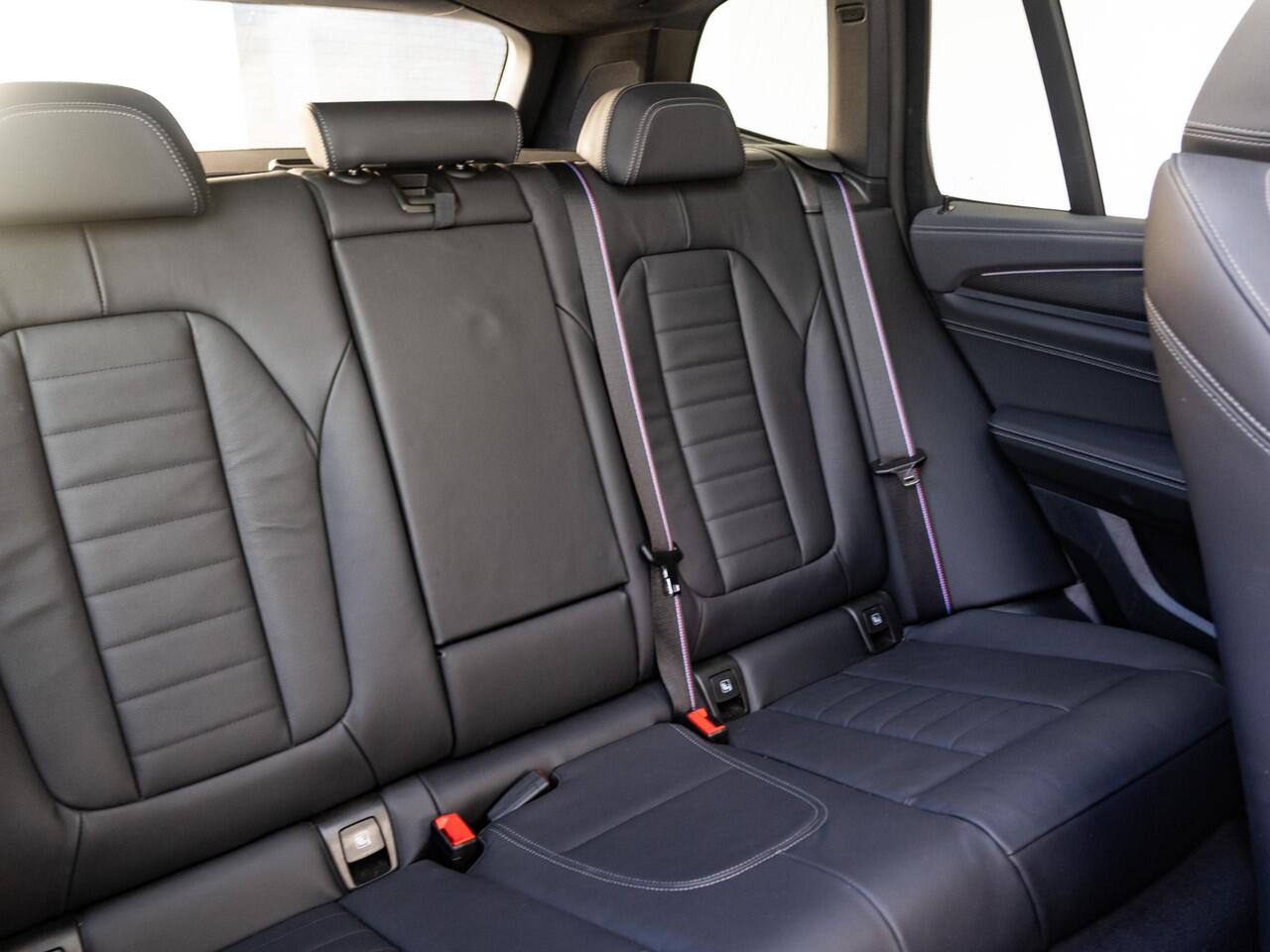 BMW X3 xDrive30e | High Executive | M Sportpakket | Comfort Acces | Harman Kardon | Head-Up Display | Elektrische Trekhaak | 20'' | Panoramadak