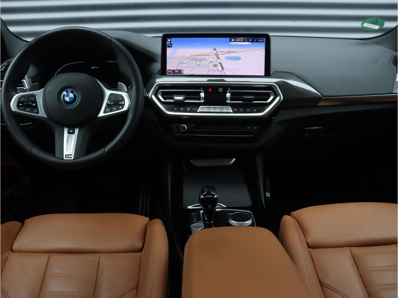 BMW X3 xDrive30e | High Executive | M Sportpakket | Panodak | Driving Assistant Prof. | Head-Up | Parking Assistant Plus | Harman Kardon | Elektr. M Stoelen | 21'' LMV
