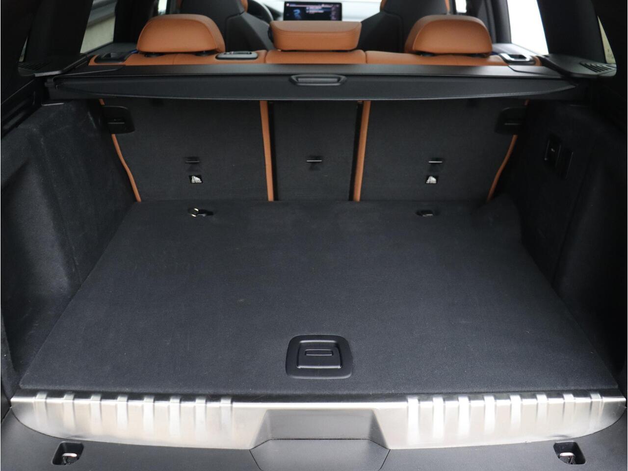 BMW X3 xDrive30e | High Executive | M Sportpakket | Panodak | Driving Assistant Prof. | Head-Up | Parking Assistant Plus | Harman Kardon | Elektr. M Stoelen | 21'' LMV