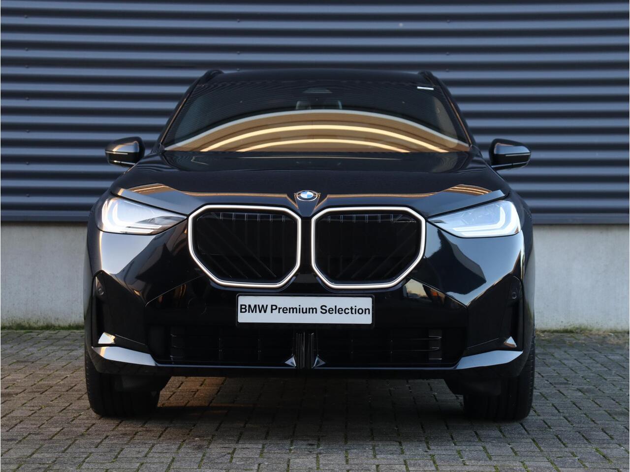 BMW X3 20d xDrive | M Sportpakket | Panodak | Trekhaak | Driving Assistant Plus | Stoelverwarming | Parking Assistant Plus | 19'' LMV