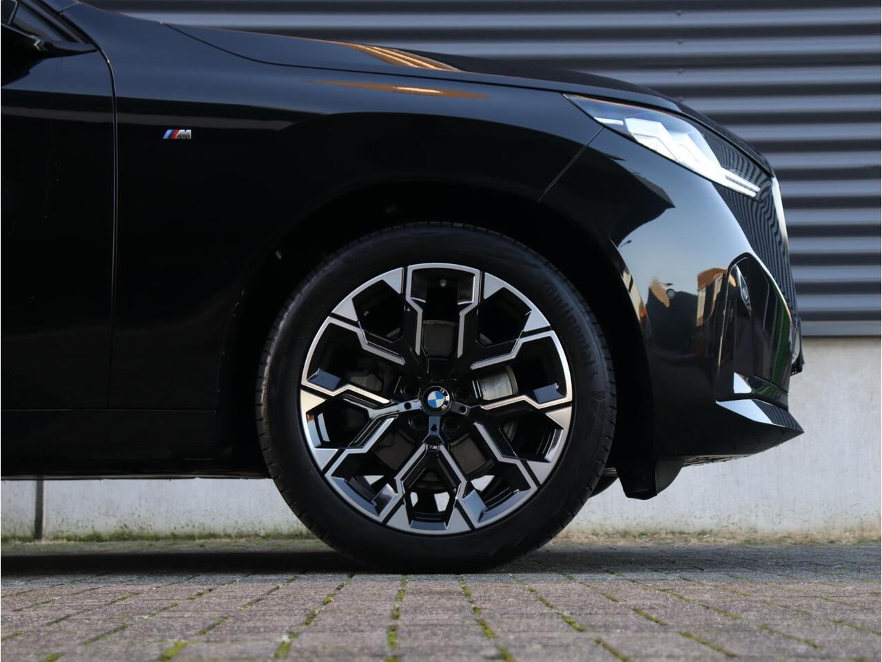 BMW X3 20d xDrive | M Sportpakket | Panodak | Trekhaak | Driving Assistant Plus | Stoelverwarming | Parking Assistant Plus | 19'' LMV