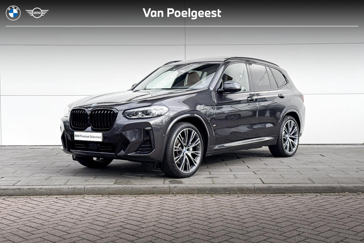 BMW X3 xDrive30e | High Executive | Trekhaak | M-Sport Pro | Panoramadak |